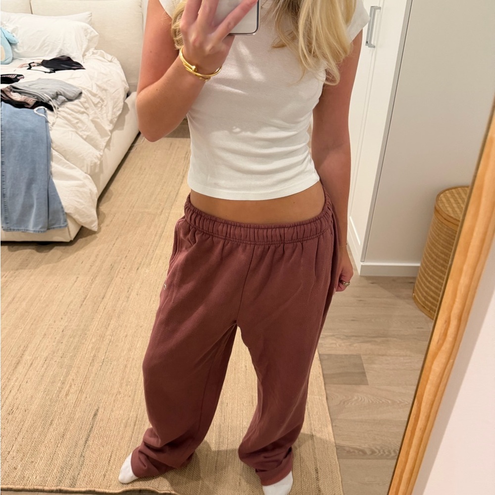 ALO Yoga Maroon Sweatpants